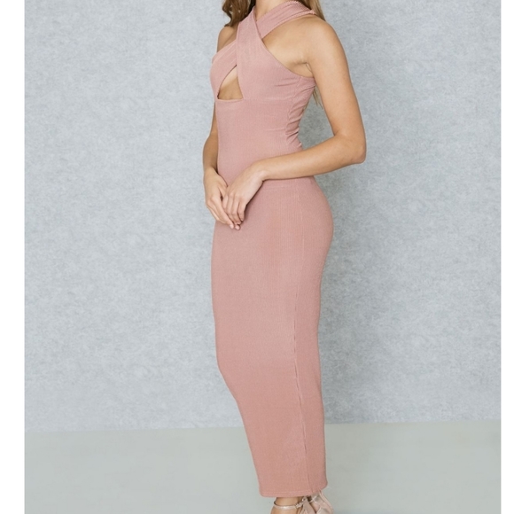 Missguided Dresses & Skirts - Missguided Slinky Key Hole Plunge Neckline Midi Dress